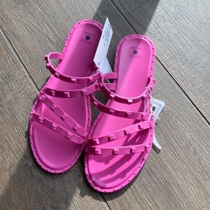 Brand new shade & shore women’s slip on sandal size 8.  Hot pink color.